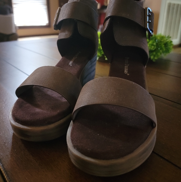 Pierre Dumas Shoes - Pierre Dumas sandals